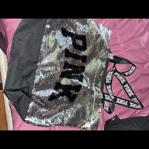 Cute sequences bag ! 😍